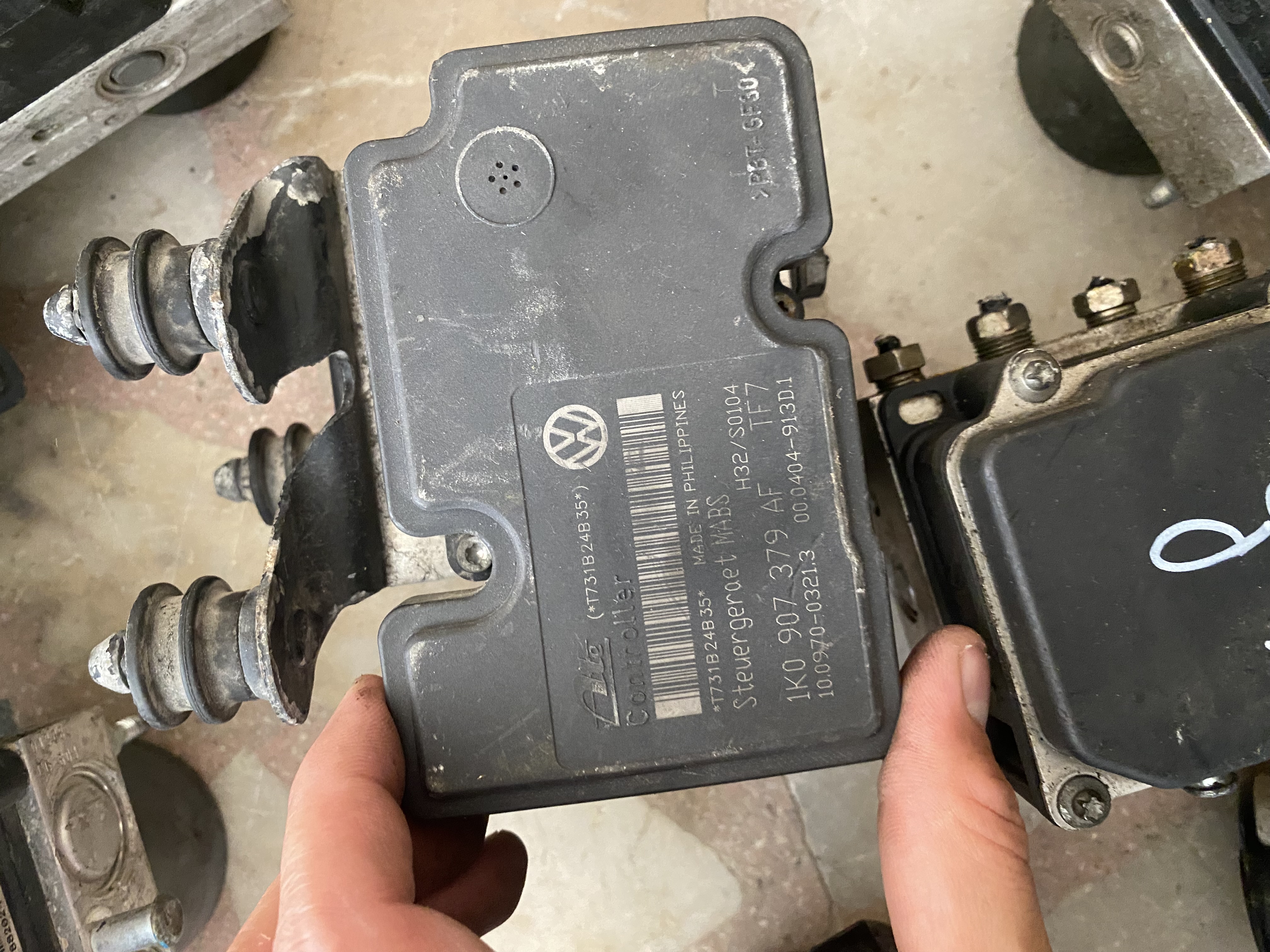 VW GOLF 5 ABS POMPA BEYNİ 1K0907379AF 10.0970-0321.3 10.0207-0137.4 1K0614117AC